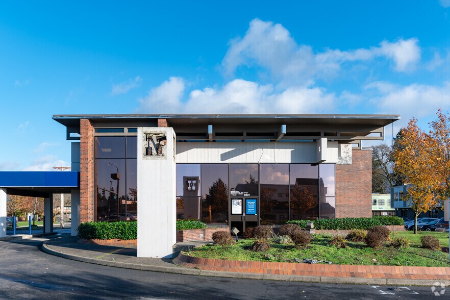 More Photos Of 8801 S Tacoma Way, Tacoma Freestanding For Lease