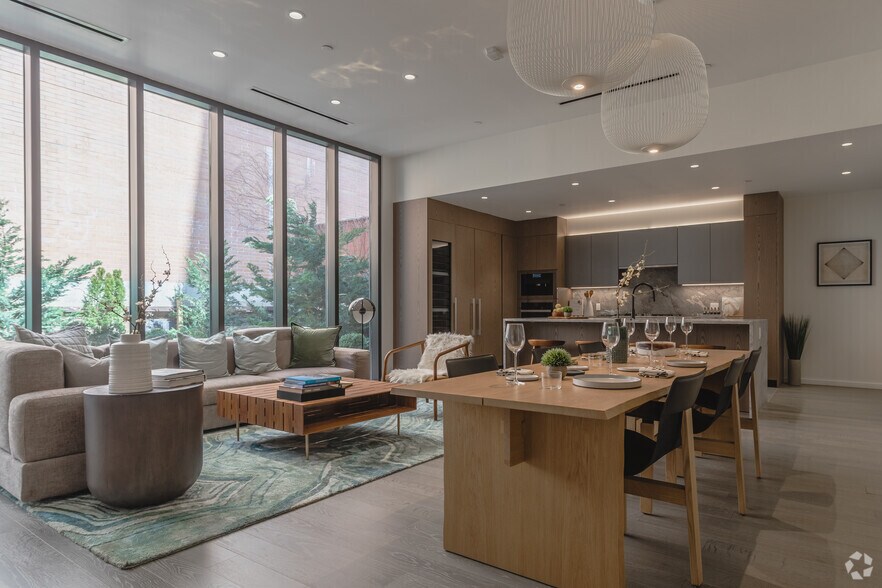 More Photos Of 3709 College Point Blvd, Flushing General Retail For Lease