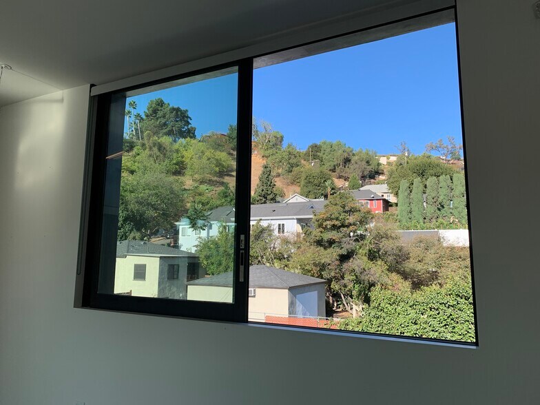 More Photos Of 2219 Aaron St, Los Angeles Loft Creative Space For Lease