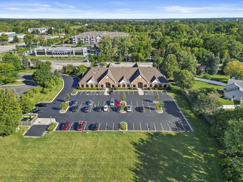 Primary Photo Of 6475 Washington St, Gurnee Medical For Sale