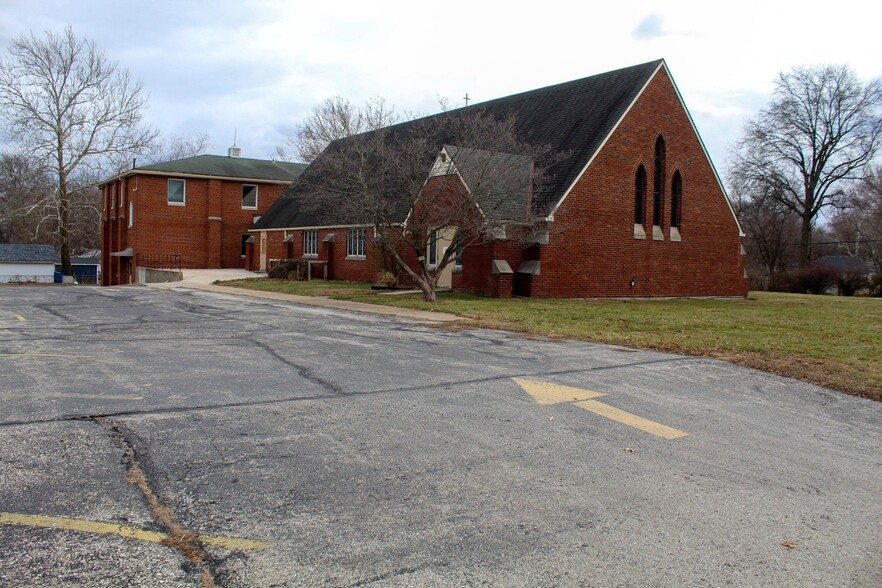 Primary Photo Of 12613 Grandview Rd, Grandview Religious Facility For Sale