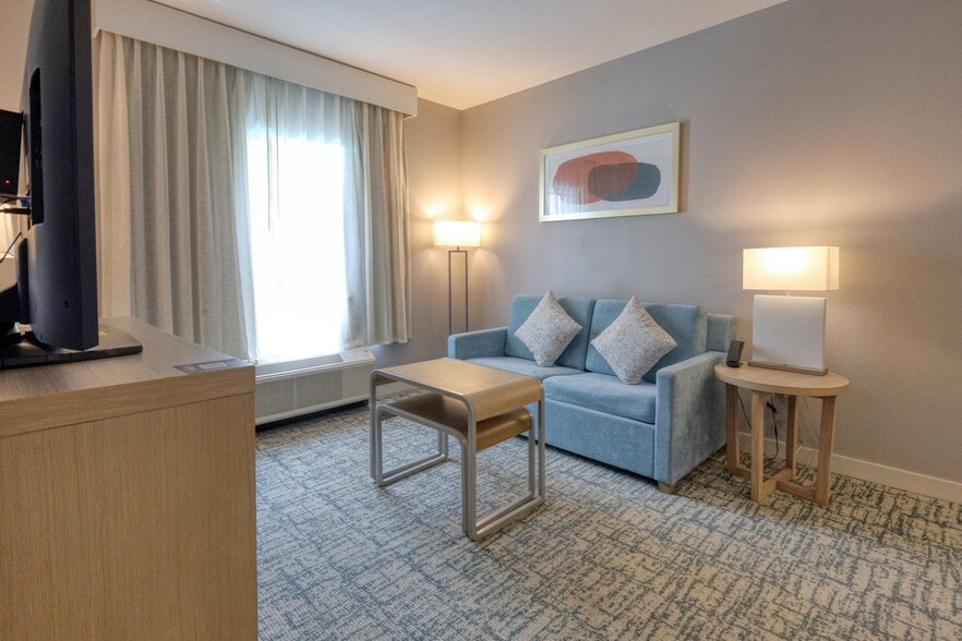 More Photos Of 14450 Park Row, Houston Hotel For Sale