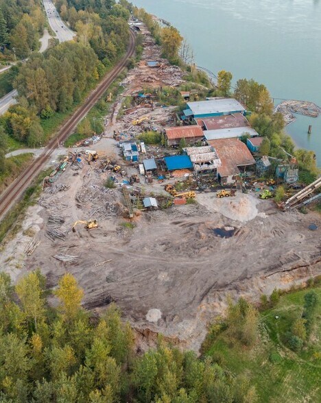 Primary Photo Of 25862 Lougheed Hwy, Maple Ridge Land For Lease