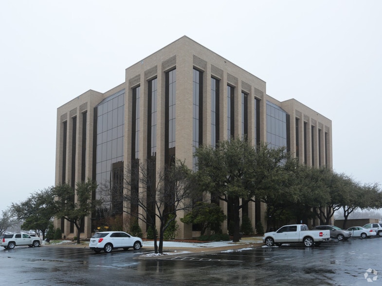 Primary Photo Of 2 Village Dr, Abilene Office For Lease