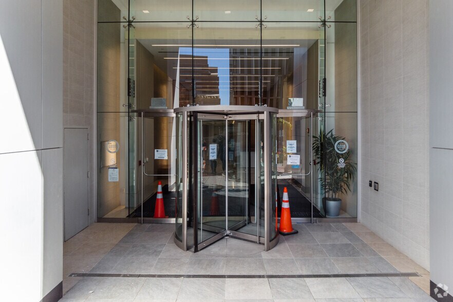 More Photos Of 7315 Wisconsin Ave, Bethesda Office For Lease