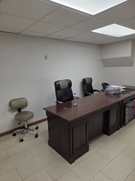 More Photos Of 546-554 Nostrand Ave, Brooklyn Storefront Retail Office For Lease