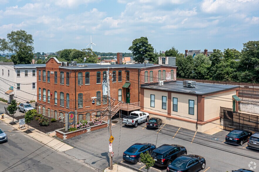 More Photos Of 60 Clayton St, Dorchester Office For Sale