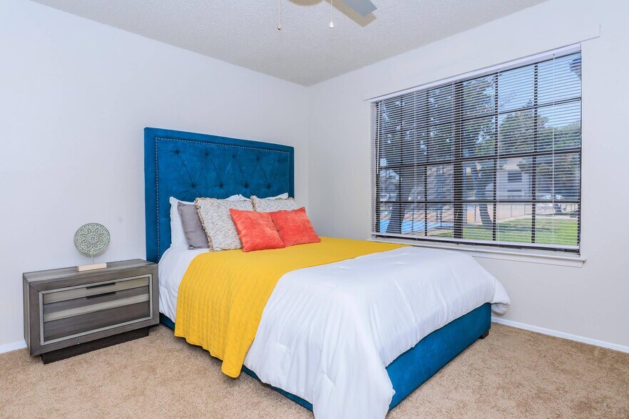 More Photos Of 110 S Stadium Rd, Alice Apartments For Sale