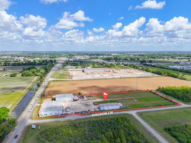 More Photos Of 3703 S Lewis St, New Iberia Warehouse For Sale
