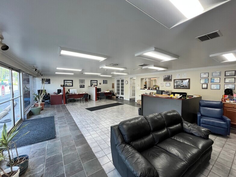 More Photos Of 2705 Belair Rd, Fallston Auto Repair For Lease