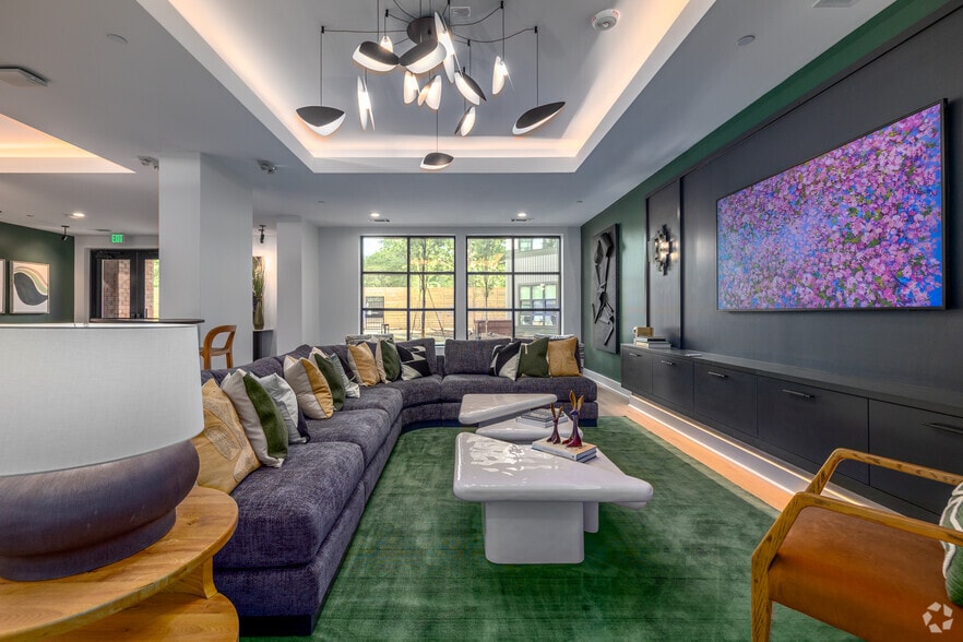 More Photos Of 715 E 36th St, Charlotte Apartments For Lease