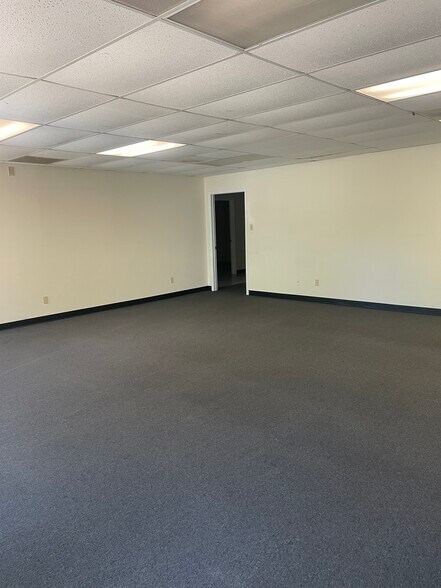 More Photos Of 3766 Halls Mill Rd, Mobile Service For Lease