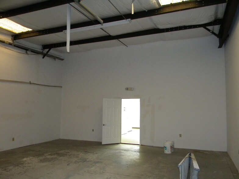 More Photos Of 305 Raleigh St, Wilmington Office For Lease