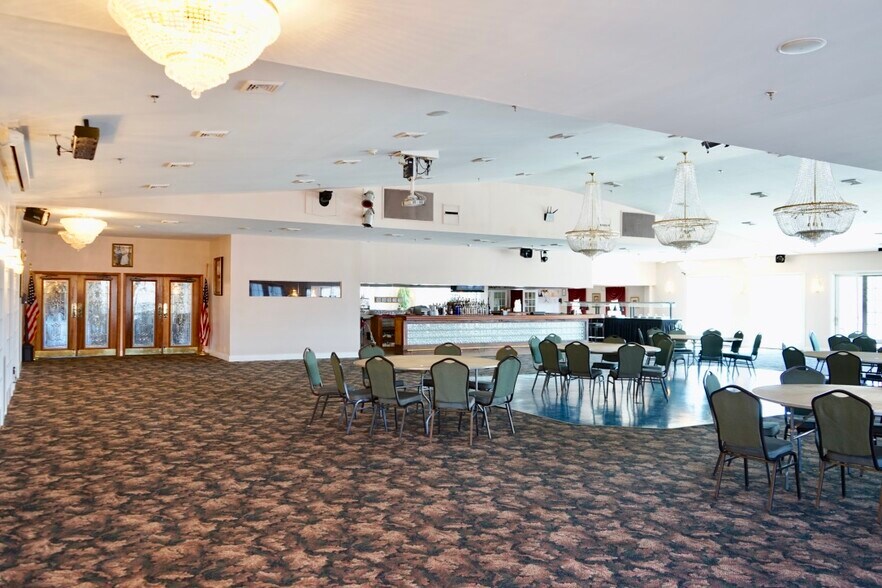 More Photos Of 746 Route 23B, Catskill Restaurant For Sale