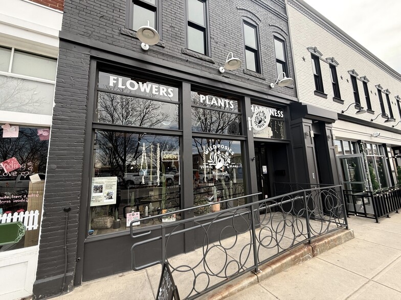 More Photos Of 428-450 Cleveland Ave, Loveland Storefront Retail Office For Lease
