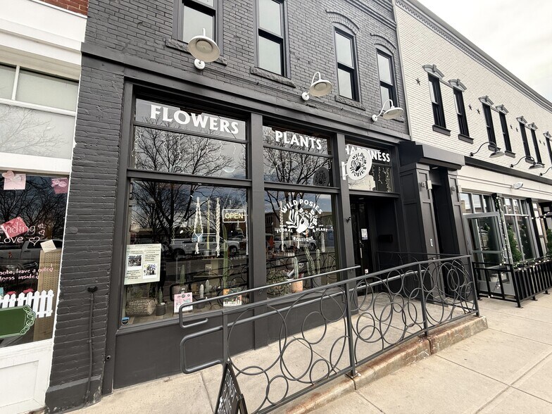 More Photos Of 428-450 Cleveland Ave, Loveland Storefront Retail Office For Lease