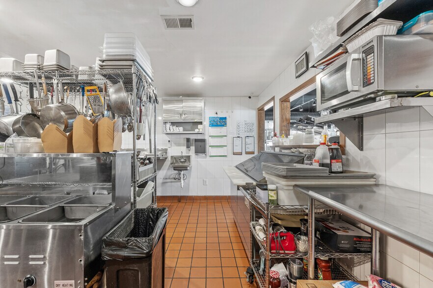 More Photos Of 515 W 5th St, Pine Bluffs Restaurant For Sale