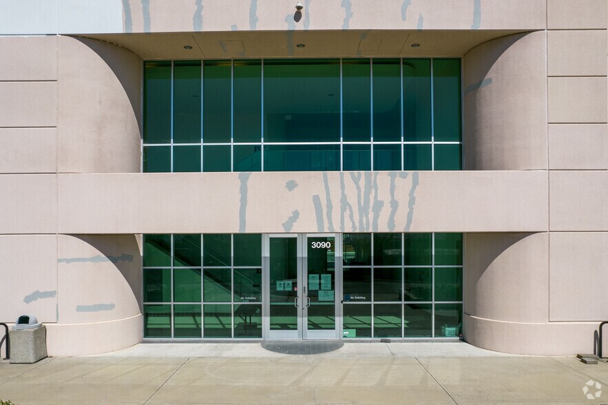More Photos Of 3090 Independence Dr, Livermore Office For Sale