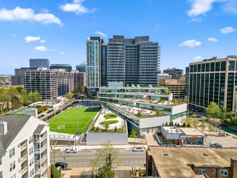 More Photos Of 1625 Wilson Blvd, Arlington Service Station For Sale