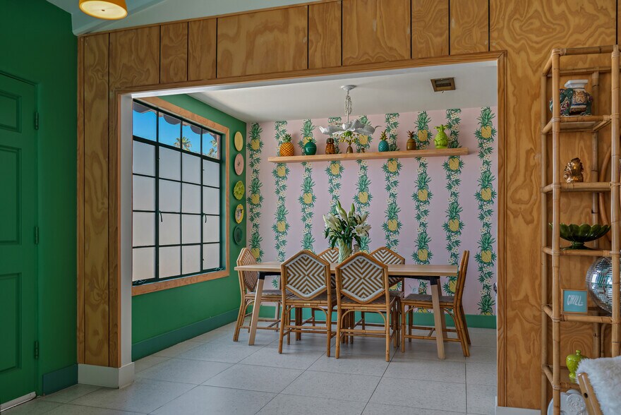 More Photos Of 555 S Warm Sands Dr, Palm Springs Hotel For Sale