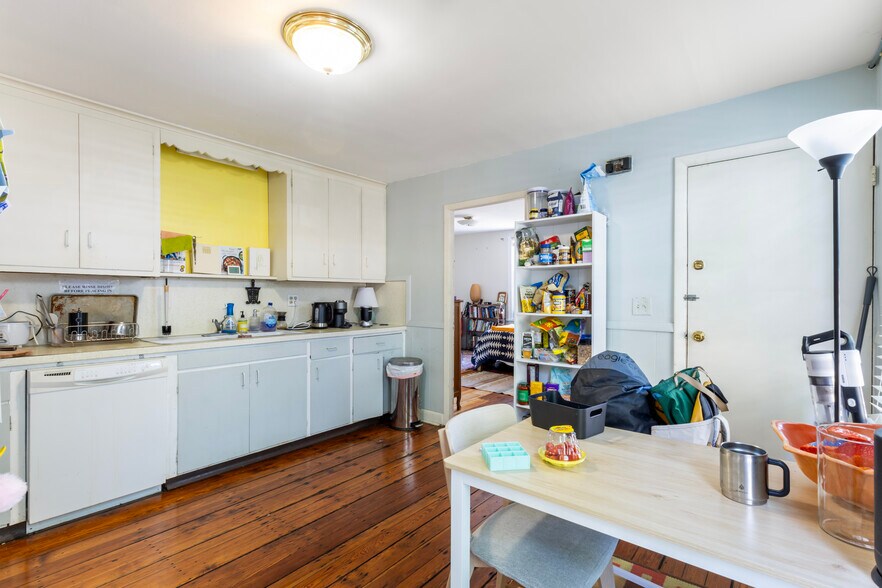 More Photos Of 176 Williams St, Providence Apartments For Sale