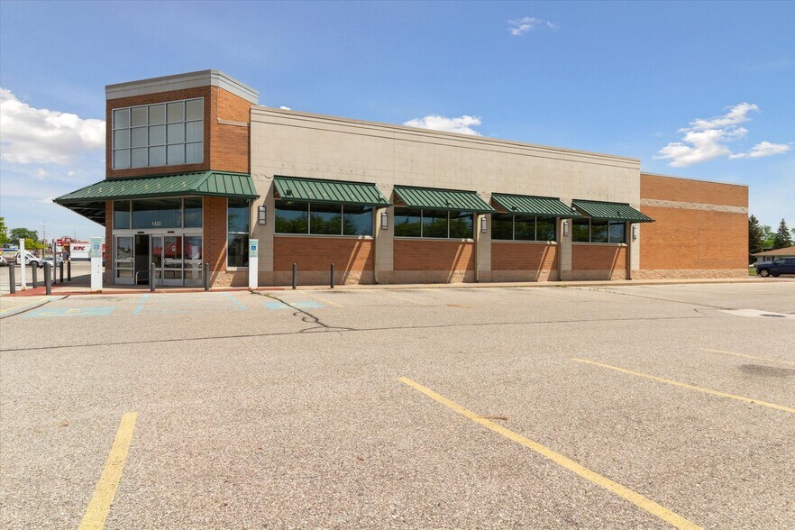 More Photos Of 1420 Wright Ave, Alma Drugstore For Sale