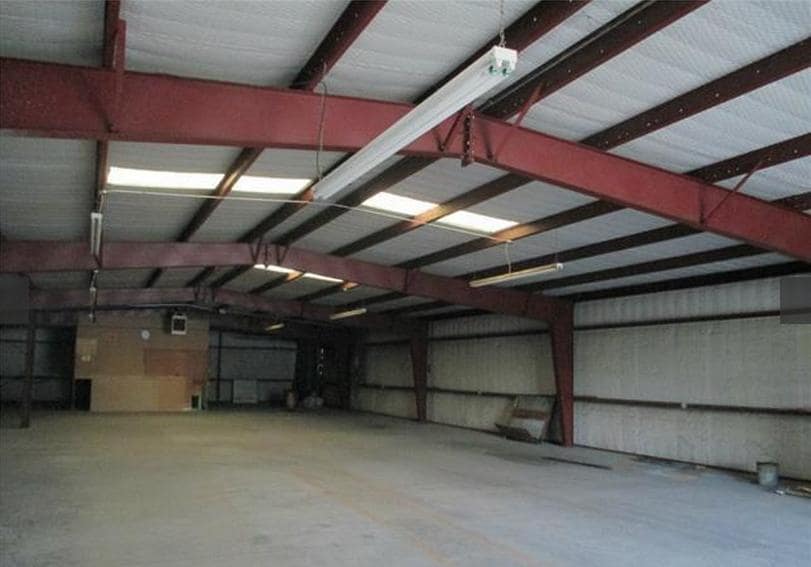 More Photos Of 440 N Broadway St, Joshua Manufacturing For Lease