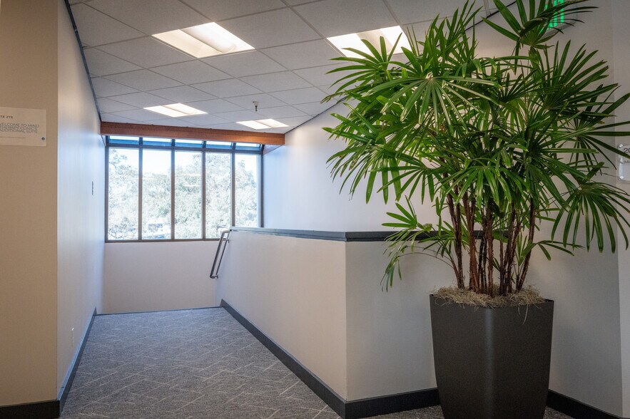 More Photos Of 100 Tamal Vista Blvd, Corte Madera Medical For Lease