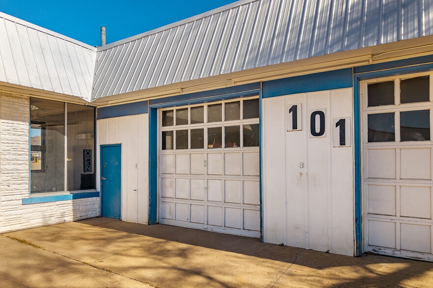 More Photos Of 1101 S 2nd St, Raton Specialty For Sale