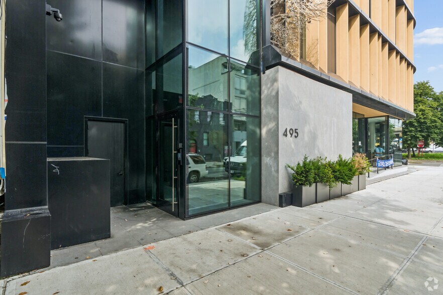 More Photos Of 28 Herbert St, Brooklyn Apartments For Lease