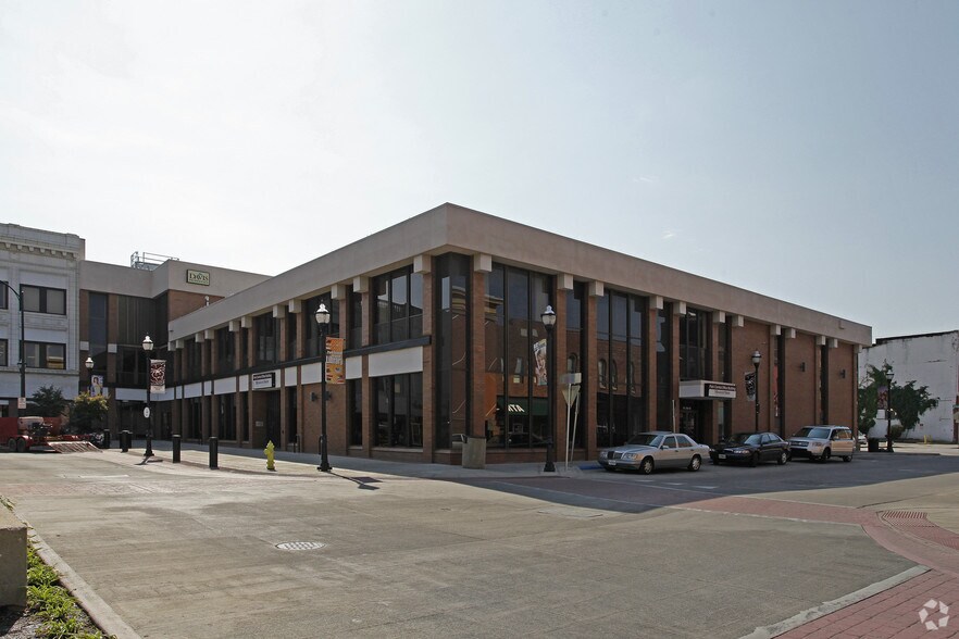 Primary Photo Of 110-117 Park Central Sq, Springfield Office For Lease