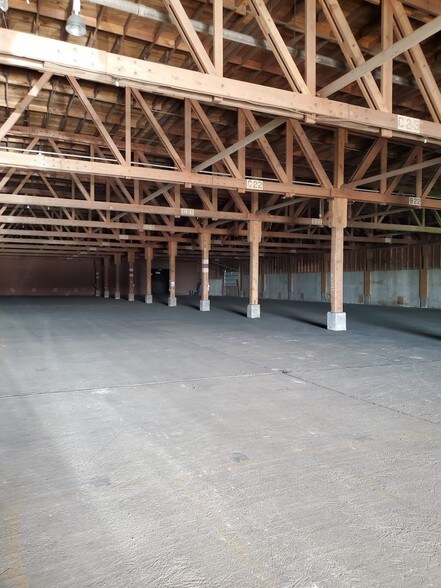 More Photos Of 3232 Road 101 E, Sidney Distribution For Lease