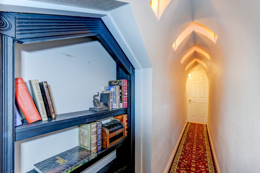 More Photos Of 1313 Washington St, Sumner Religious Facility For Sale