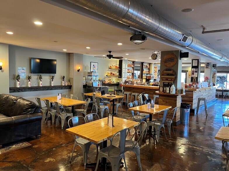 More Photos Of 2118 Bruce Ave, Louisville Restaurant For Sale