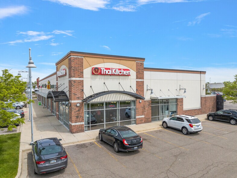 More Photos Of 28200-28250 Dequindre Rd, Warren Supermarket For Sale