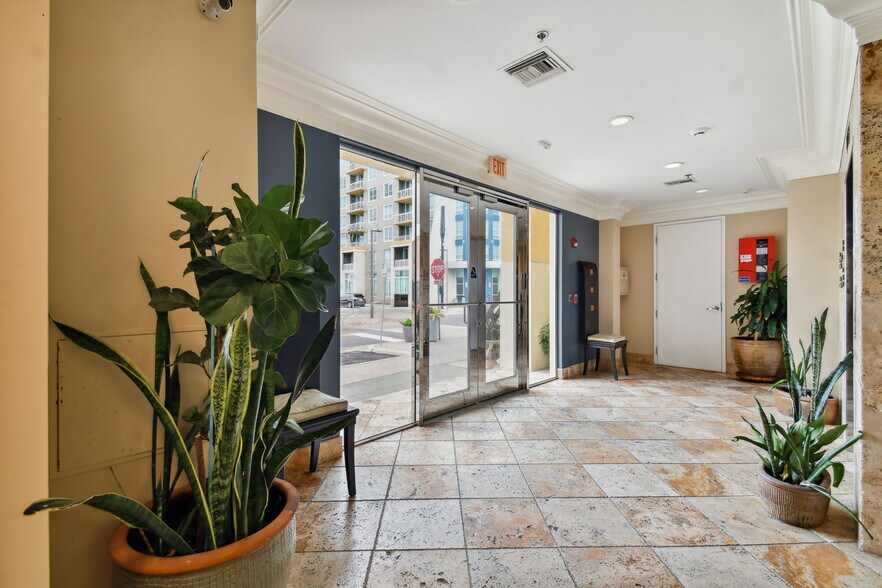 More Photos Of 119 N 11th St, Tampa Office For Sale