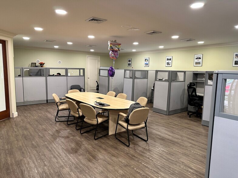 More Photos Of 1350 NE 56th St, Fort Lauderdale Office For Lease