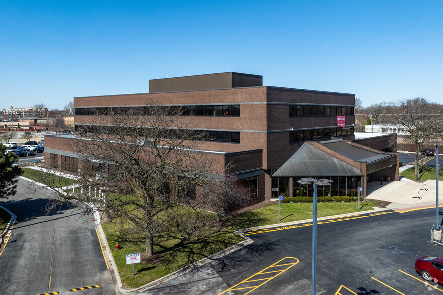 Primary Photo Of 9400 S Cicero Ave, Oak Lawn Medical For Sale