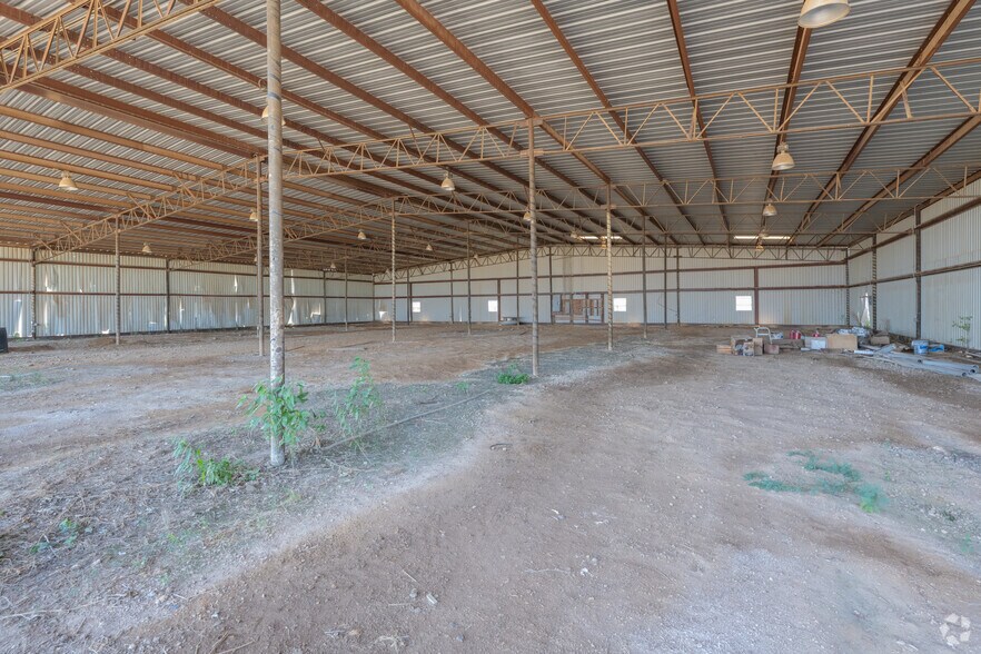 More Photos Of 705 Industrial Loop, Breckenridge Manufacturing For Lease