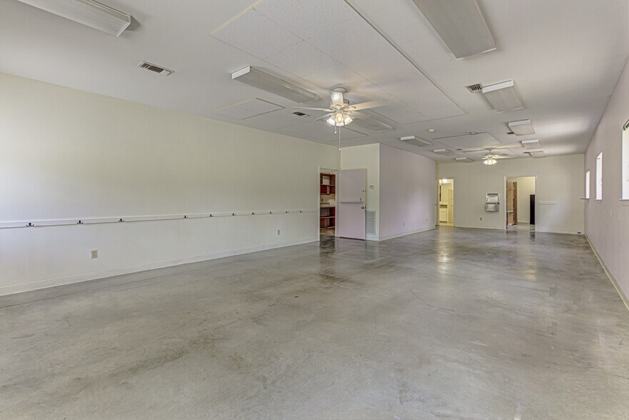 More Photos Of 45 La Buena Vista Dr, Wimberley Schools For Sale