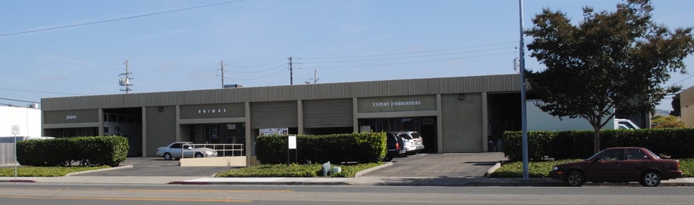 More Photos Of 14492-14498 Wicks Blvd, San Leandro Warehouse For Lease