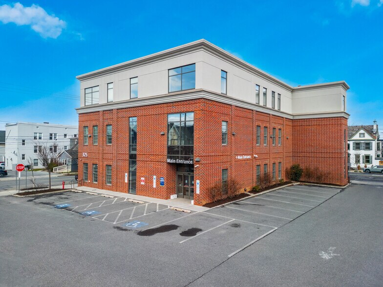 More Photos Of 325 W Broad St, Bethlehem Healthcare For Sale