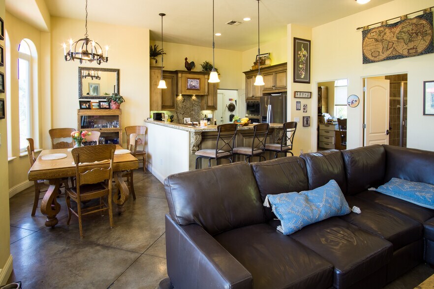 More Photos Of 7071 Ridge Road, Newcastle Winery Vineyard For Sale