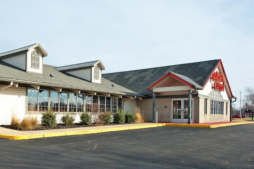 More Photos Of 160 S Marlin Dr, Greenwood Restaurant For Sale