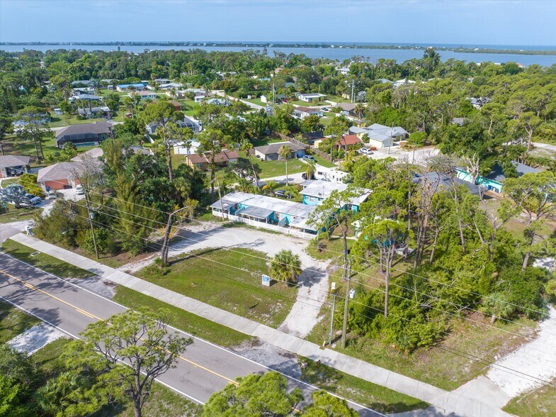 More Photos Of 600 Old Englewood Rd, Englewood Apartments For Sale