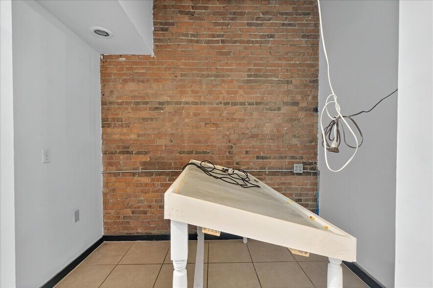 More Photos Of 80 W Circular St, Saratoga Springs Storefront For Lease