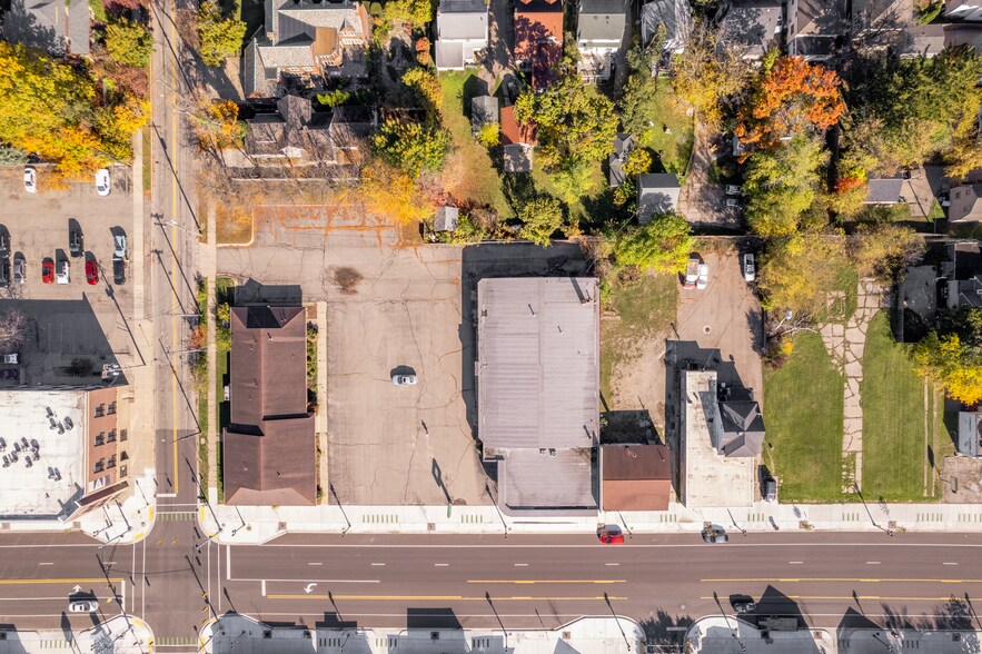 More Photos Of , Lansing Unknown For Sale