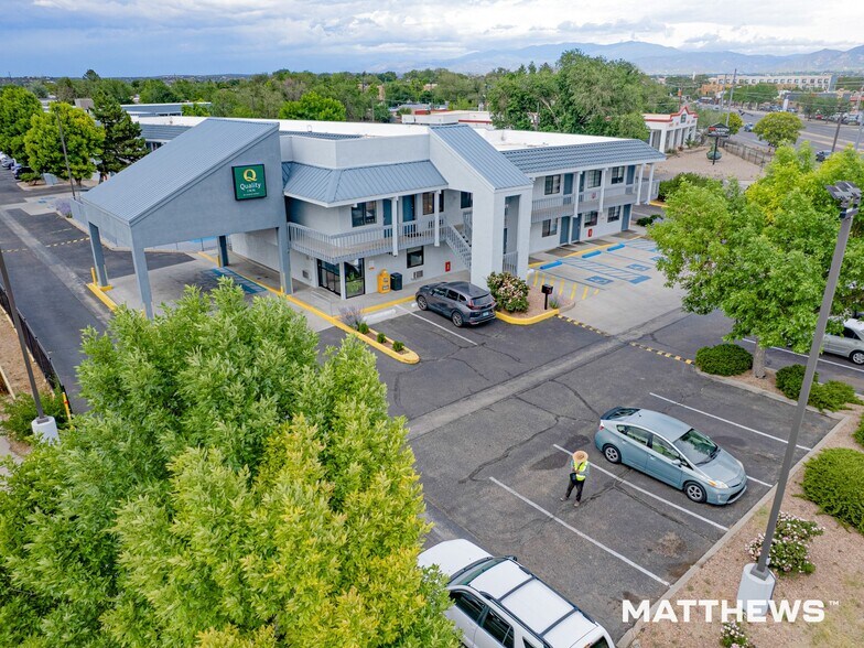 Primary Photo Of 3695 Cerrillos Rd, Santa Fe Hotel For Sale