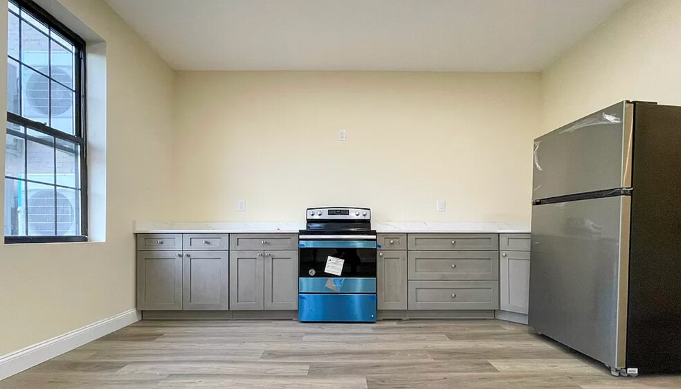 More Photos Of 162 Utica Ave, Brooklyn Apartments For Sale