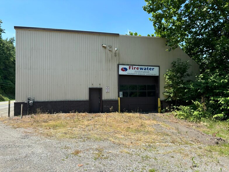 More Photos Of 239 River Rd, Warwood Warehouse For Sale